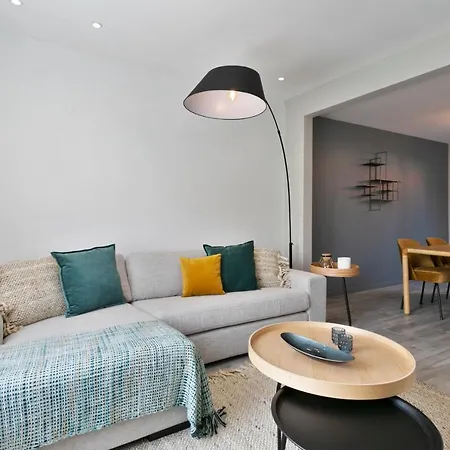 בית נופש Spacious And Peaceful Farmhouse In The Countryside Of Knokke קנוקה-הייסט