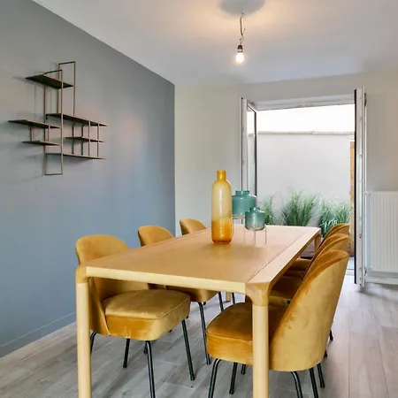 בית נופש Spacious And Peaceful Farmhouse In The Countryside Of Knokke
